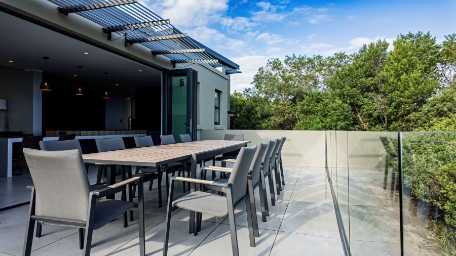 5 Bedroom Property for Sale in Pezula Private Estate Western Cape